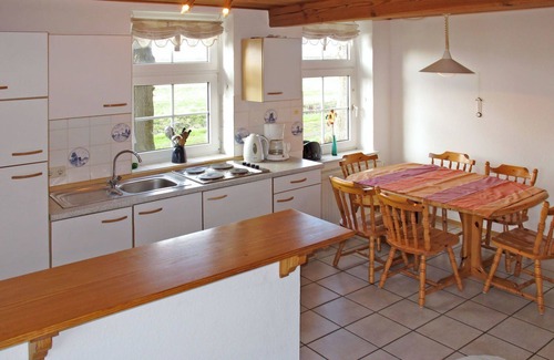 Bunde House | Beautiful apartment in villa for 7 people with WIFI, TV, terrace and pets allowed