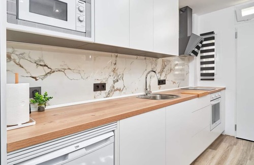 Almunecar Apartment | Beautiful apartment in Almuñecar, 7 minutes from the beach.