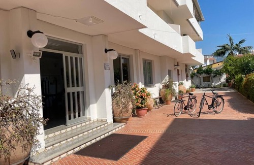 Tonnarella Condo | Beautiful apartment in a family pension, only 150m from the beach
