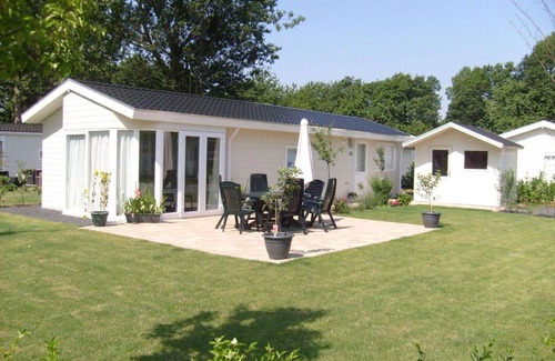 Municipality of Arnhem House | Beautiful apartment in villa for 4 people with pool, WIFI, TV and terrace