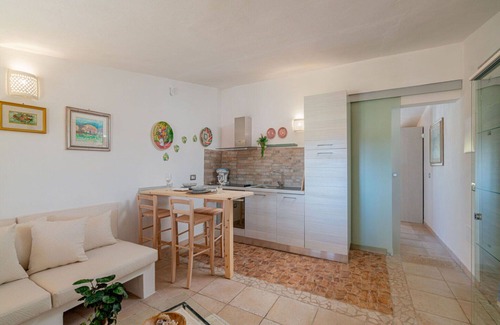 Eden Beach Villa | Beautiful apartment in villa for 3 people with pool, WIFI, A/C, TV and patio