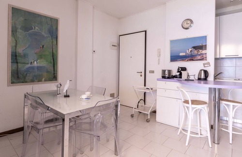 Ospedaletti Apartment | Beautiful apartment for 4 guests with WIFI, A/C, pool, terrace and pets allowed