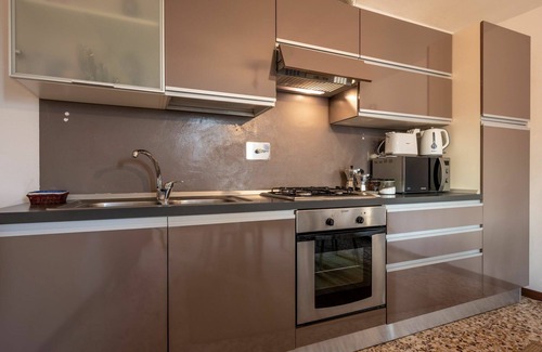 Cortazzone House | Beautiful apartment in villa for 3 guests with pool, terrace and pets allowed