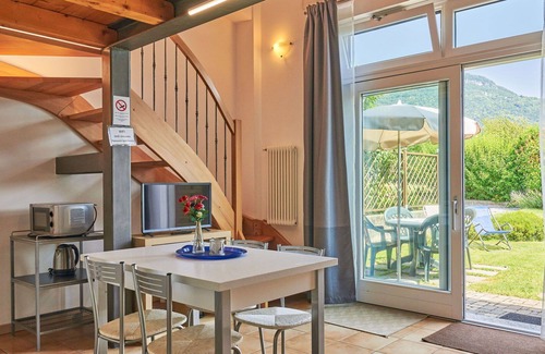 Consiglio di Rumo House | Beautiful apartment in villa for 4 guests with WIFI, A/C, TV, patio and pets allowed