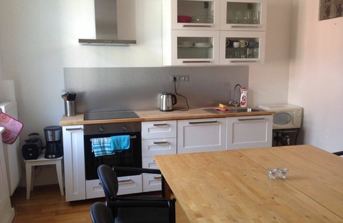 Vrsovice Apartment | Beautiful apartment near historic city centre