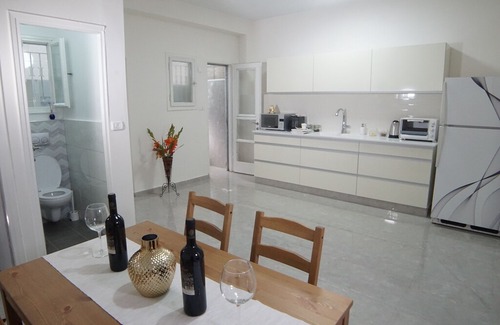 Rehavia Apartment | ✶Beautiful Apt. In Prime Location-Rehavia/Netflix✶