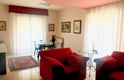 Marsala Apartment | BEAUTIFUL apt in the CENTER with PARKING and WIFI