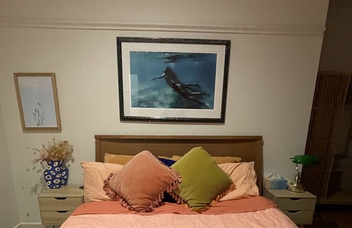 Brunswick Apartment | Beautiful art deco apartment in great location close to transport