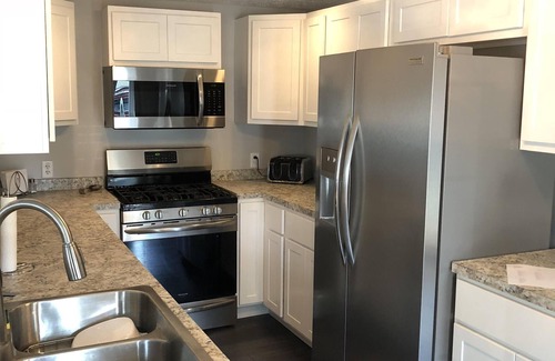 Avon Lake House | Beautiful Avon Lake West cleveland