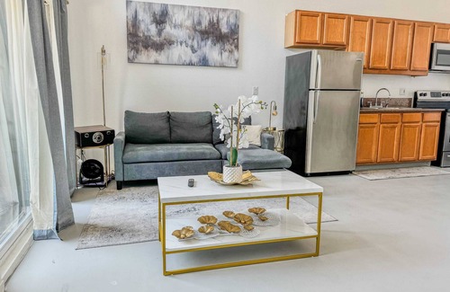 Little Italy Apartment | Beautiful Balcony Loft in Little Italy w/Parking