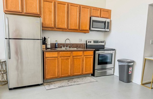 Little Italy Apartment | Beautiful Balcony Loft in Little Italy w/Parking