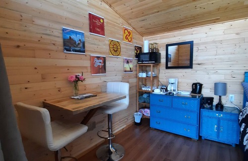 Sliammon Cabin | Beautiful Beach Cabana with ALL the amenities, right on the Ocean!