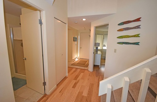 Glen Arbor Condo | Beautiful Beachfront Condo in Glen Arbor's Homestead Resort; Acc: 8.