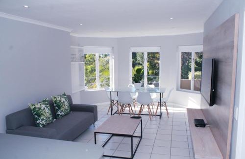 Plettenberg Bay Apartment | Beautiful Bell Rock - partial inverter