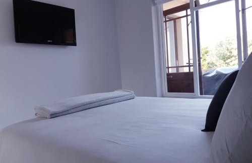 Plettenberg Bay Apartment | Beautiful Bell Rock - partial inverter