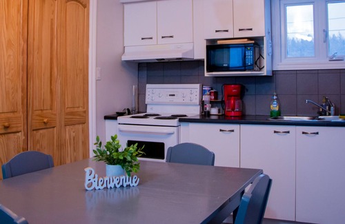 La Mitis Ski Chalet | Beautiful blue chalet by the sea, quiet and elegant. It will charm you thanks to