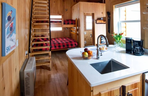 Warren Cabin | Beautiful brand new cabin one minute from Sugarbush Resort