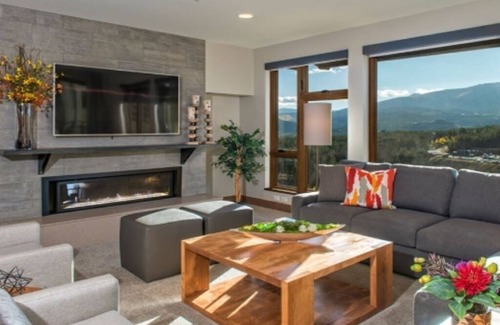 Breckenridge Resort | Beautiful Breckenridge Resort Ski in Ski out at the base of Peak 8