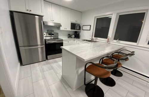 Charlottetown Apartment | Beautiful Brighton/Charlottetown; 1300 sq ft. apartment with AC and large deck.