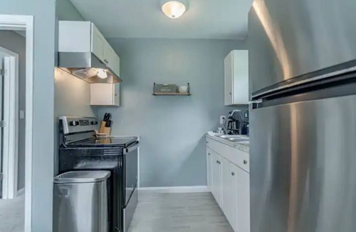 Elizabethtown House | Beautiful Bungalow close to Downtown