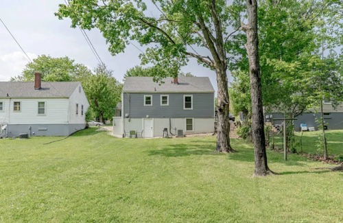 Elizabethtown House | Beautiful Bungalow close to Downtown