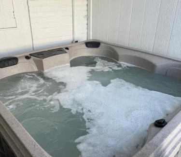 Madison House | Beautiful Bungalow on Main