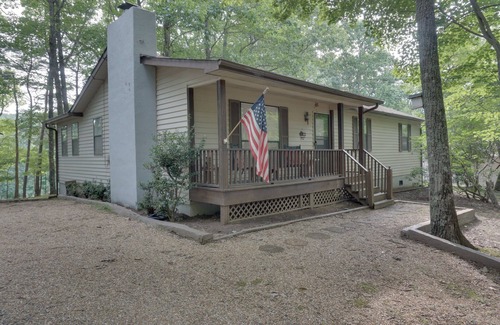 Tate House | Beautiful bungalow w/golf, pool, hiking, dining