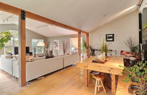 Saint-Sauveur Ski Chalet | Beautiful Chalet