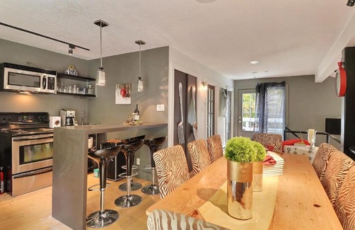 Saint-Sauveur Ski Chalet | Beautiful Chalet