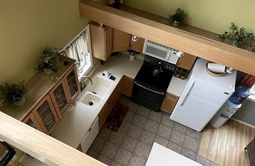 Confluence Cabin | Beautiful Cabin with Hot Tub Surrounded by Trees in Confluence, Pennsylvania