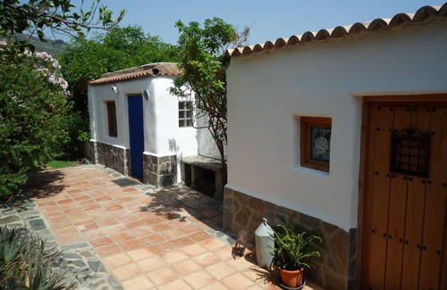 Orgiva Villa | Beautiful Casita with Private Walled and Gated Pool, Stunning Gardens & WiFi