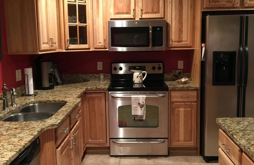 Arkdale Condo | Beautiful Castle Rock Lake 3 Bedroom Penthouse Condo