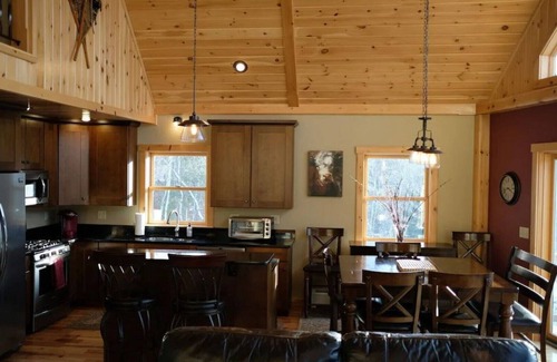 Bethel Ski Chalet | Beautiful Chalet to Enjoy All Four Seasons