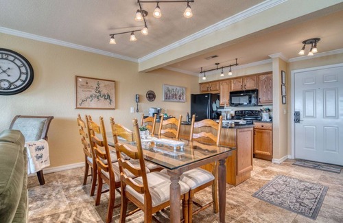 Indian Point Condo | Beautiful Condo: Celebrate holidays in Branson, 1 mi to SDC, awesome Lake Views,