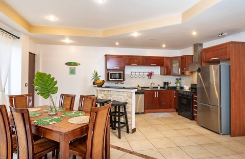 Playa Langosta Condo | Beautiful Condo steps From both Tamarindo and Langosta Beach!