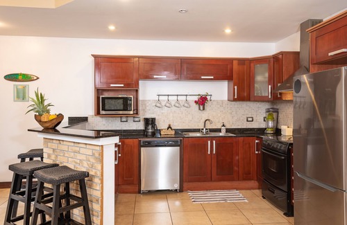 Playa Langosta Condo | Beautiful Condo steps From both Tamarindo and Langosta Beach!