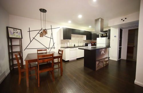 Parker Lane Condo | Beautiful Condo in Austin! Minutes from Downtown!
