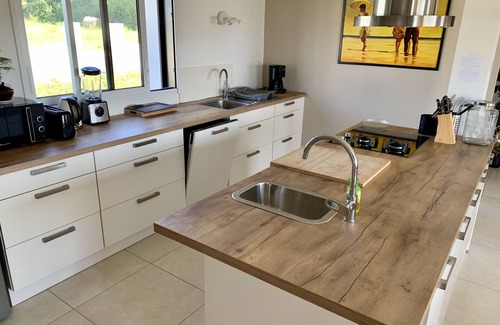 Le Pouldu House | Beautiful contemporary 3 bedroom house sea view from roof terrace beach 750 m