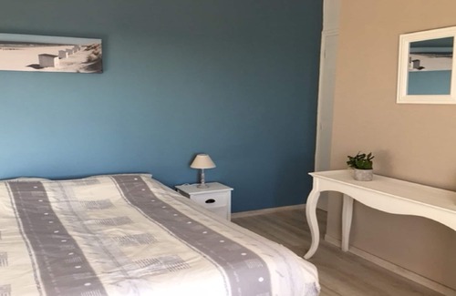 Le Pouldu House | Beautiful contemporary 3 bedroom house sea view from roof terrace beach 750 m