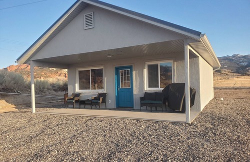 Wayne County House | Beautiful cottage at the base of Boulder Mountain! Amazing views all around!