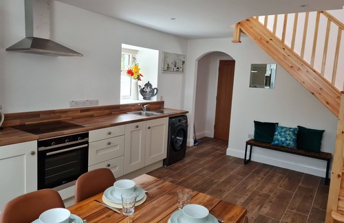 Killarney Cottage | Beautiful cottage in a tranquil location with stunning views, close to Killarney