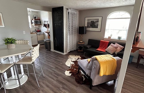 Port Royal Cottage | Beautiful Cottage Farm Stay