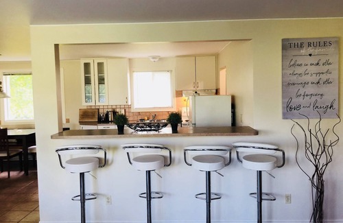 Wheatley Cottage | Beautiful cottage with private beach