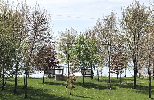 Wheatley Cottage | Beautiful cottage with private beach