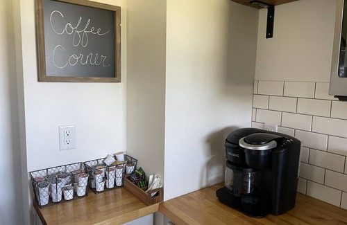 Shaftsburg Cottage | Beautiful Country Cottage: fire pit, near MSU, Antiques, Winery & trails