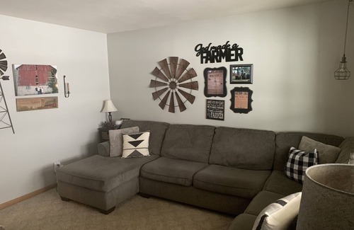 Pickett House | Beautiful country property 25 mins from EAA