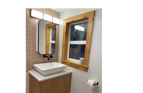 Tidewater Cabin | Beautiful, cozy A-Frame cabin right on the Alsea River!!