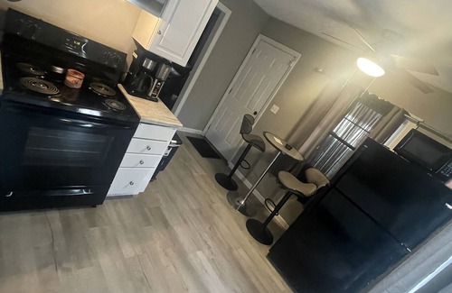 Columbus House | beautiful cozy home close to highways and five minutes from downtown