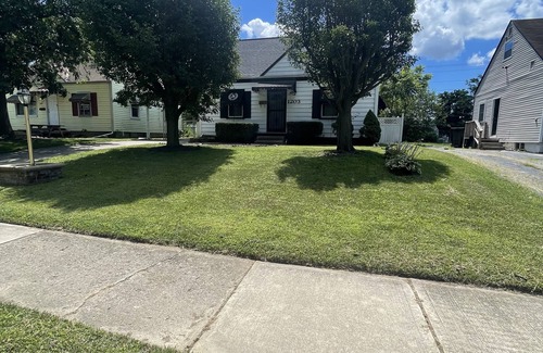 Columbus House | beautiful cozy home close to highways and five minutes from downtown