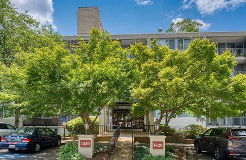 Annandale Condo | “Beautiful, Cozy & Lot of Natural Light Condo!”